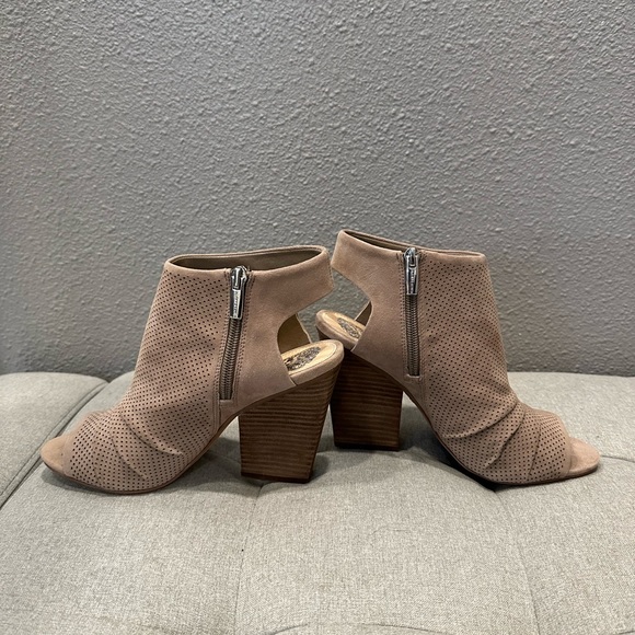 Brand New Vince Camuto Wedge Bootie - Picture 4 of 4